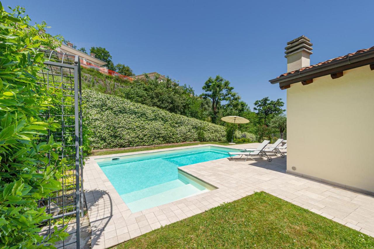 Villa Pratello パデンゲ・スル・ガルダ エクステリア 写真